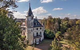 Chateau De Puymoger